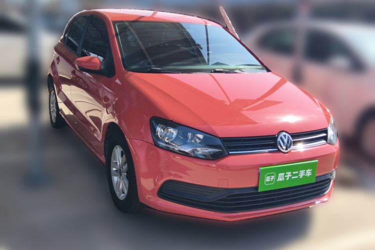 Used Volkswagen Polo 2016 1.4L Automatic Trendy Model Front Right 45 Deg