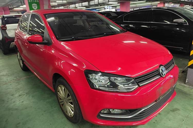 Used Volkswagen Polo 2016 1.6L Automatic Comfort Model Front Right 45 Deg