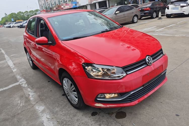 Used Volkswagen Polo 2016 1.6L Automatic Comfort Model Front Right 45 Deg