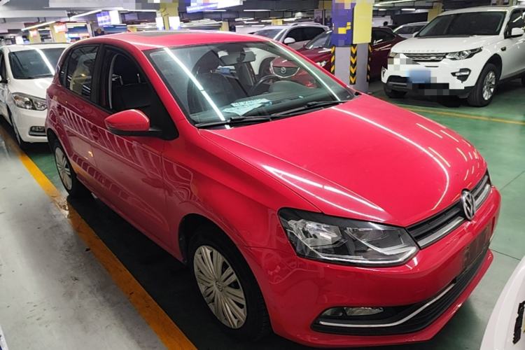 Used Volkswagen Polo 2016 1.6L Automatic Comfort Model Front Right 45 Deg