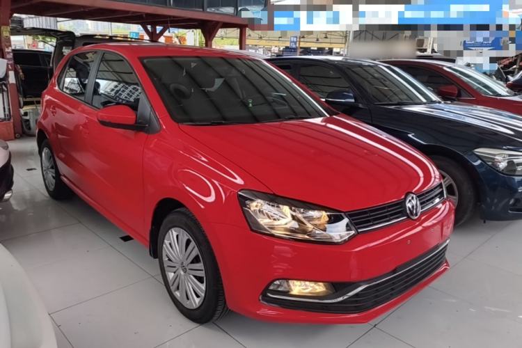 Used Volkswagen Polo 2016 1.6L Automatic Comfort Model Front Right 45 Deg