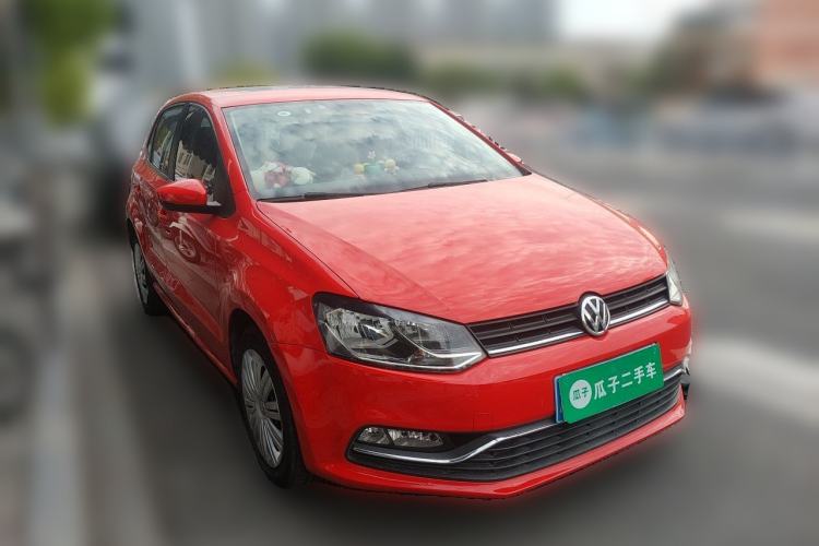 Used Volkswagen Polo 2016 1.6L Automatic Comfort Model Front Right 45 Deg