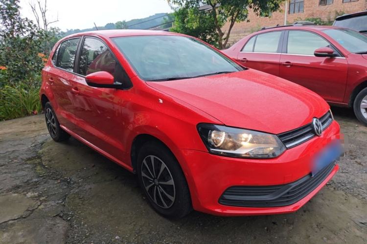 Used Volkswagen Polo 2016 1.4L Automatic Trendy Model Front Right 45 Deg