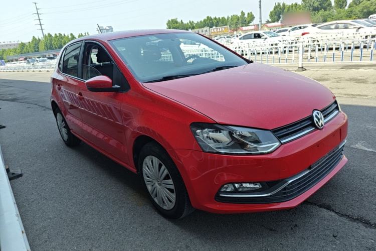 Used Volkswagen Polo 2016 1.6L Automatic Comfort Model Front Right 45 Deg