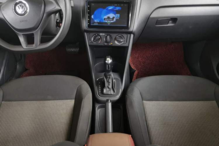 Used Volkswagen Polo 2016 1.4L Automatic Trendy Model Gear Lever
