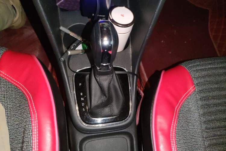 Used Volkswagen Polo 2016 1.6L Automatic Comfort Model Gear Lever
