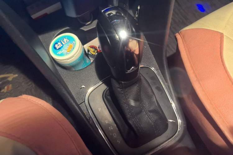 Used Volkswagen Polo 2016 1.4L Automatic Trendy Model Gear Lever