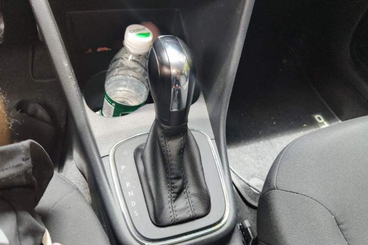 Used Volkswagen Polo 2016 1.4L Automatic Trendy Model Gear Lever