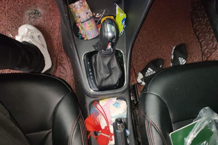 Used Volkswagen Polo 2016 1.6L Automatic Comfort Model Gear Lever