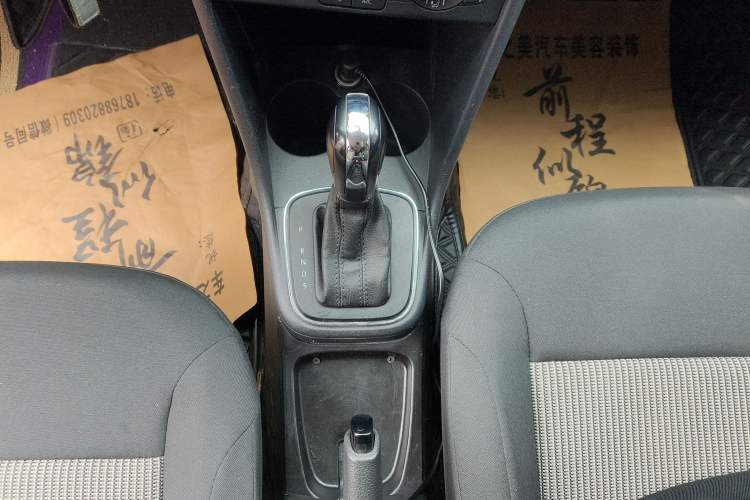 Used Volkswagen Polo 2016 1.4L Automatic Trendy Model Gear Lever