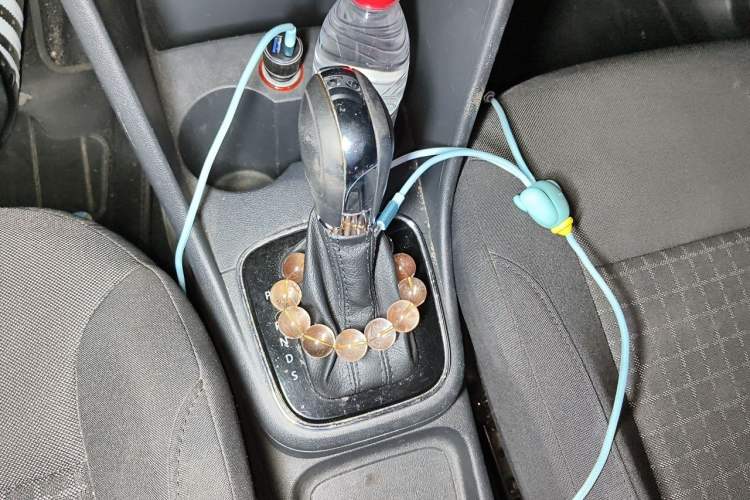 Used Volkswagen Polo 2016 1.6L Automatic Comfort Model Gear Lever