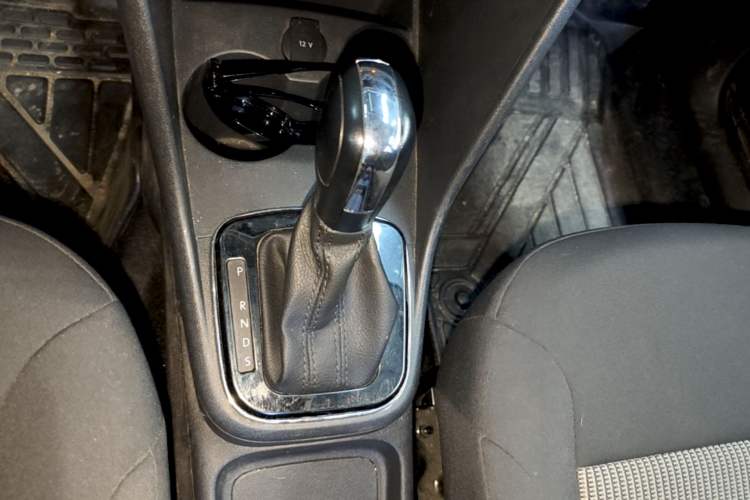 Used Volkswagen Polo 2016 1.4L Automatic Trendy Model Gear Lever