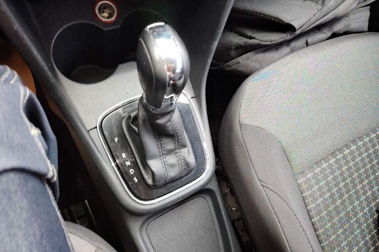 Used Volkswagen Polo 2016 1.6L Automatic Comfort Model Gear Lever