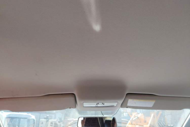 Used Volkswagen Polo 2016 1.4L Manual Fashion Model Headliner