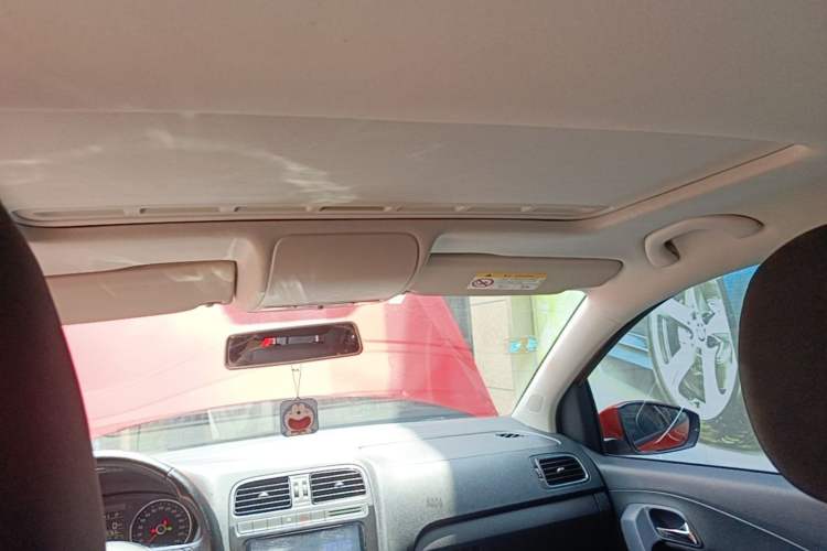 Used Volkswagen Polo 2016 1.6L Automatic Comfort Model Headliner