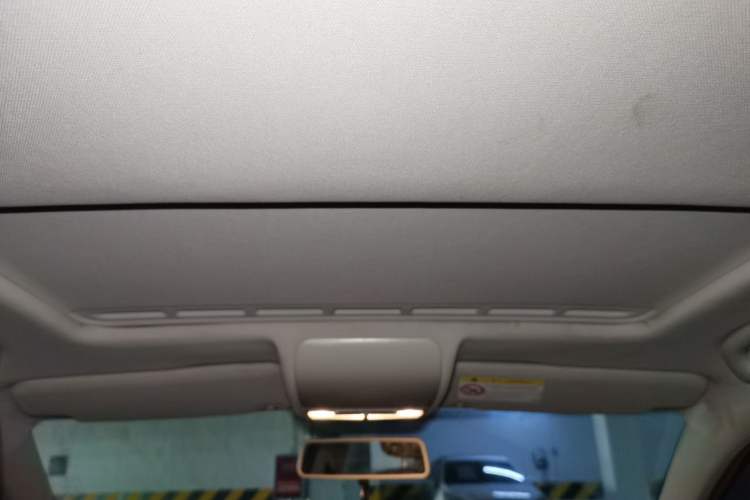 Used Volkswagen Polo 2016 1.6L Automatic Comfort Model Headliner