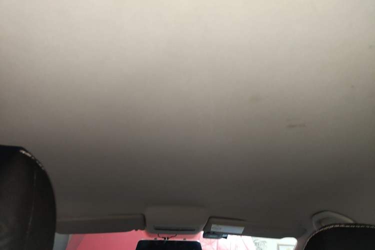 Used Volkswagen Polo 2016 1.4L Manual Fashion Model Headliner