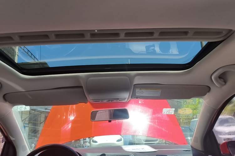 Used Volkswagen Polo 2016 1.6L Automatic Comfort Model Headliner