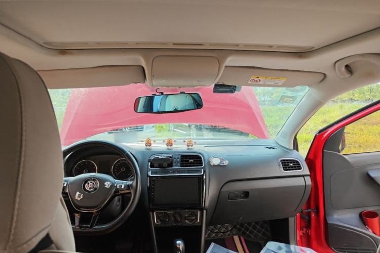 Used Volkswagen Polo 2016 1.6L Automatic Comfort Model Headliner