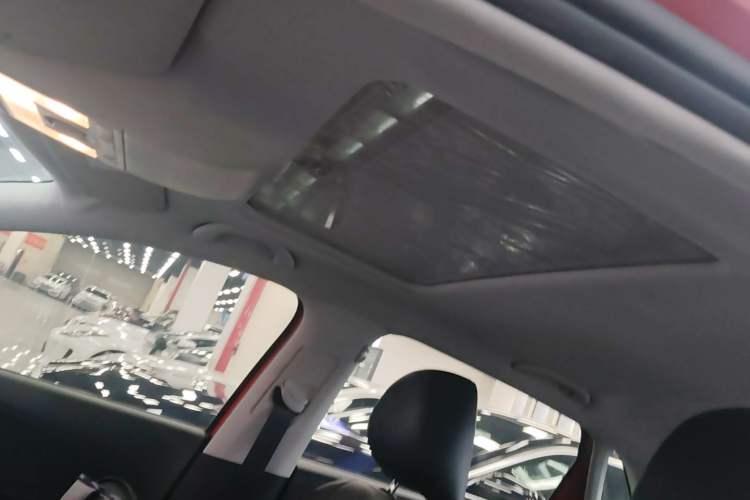 Used Volkswagen Polo 2016 1.6L Automatic Comfort Model Headliner