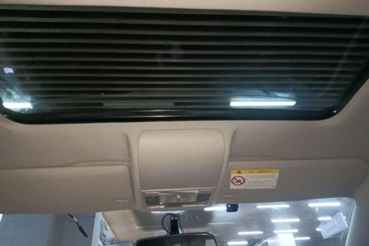 Used Volkswagen Polo 2016 1.6L Automatic Comfort Model Headliner