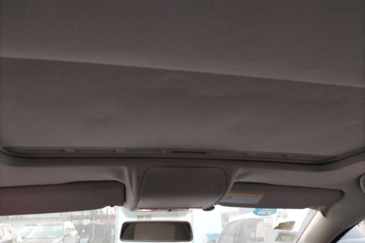 Used Volkswagen Polo 2016 1.6L Automatic Comfort Model Headliner