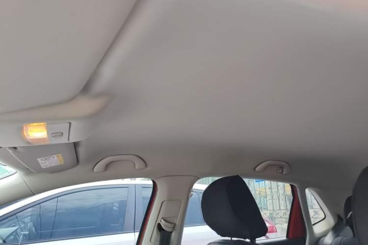 Used Volkswagen Polo 2016 1.4L Manual Fashion Model Headliner