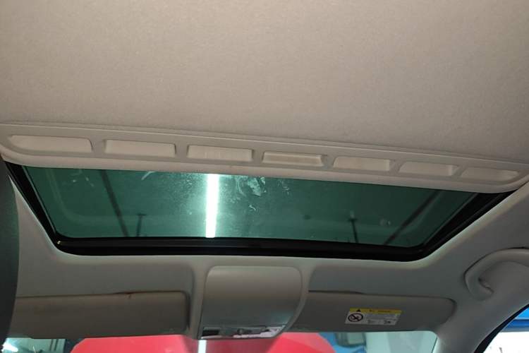 Used Volkswagen Polo 2016 1.6L Automatic Comfort Model Headliner