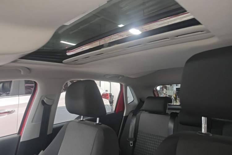 Used Volkswagen Polo 2016 1.6L Automatic Comfort Model Headliner