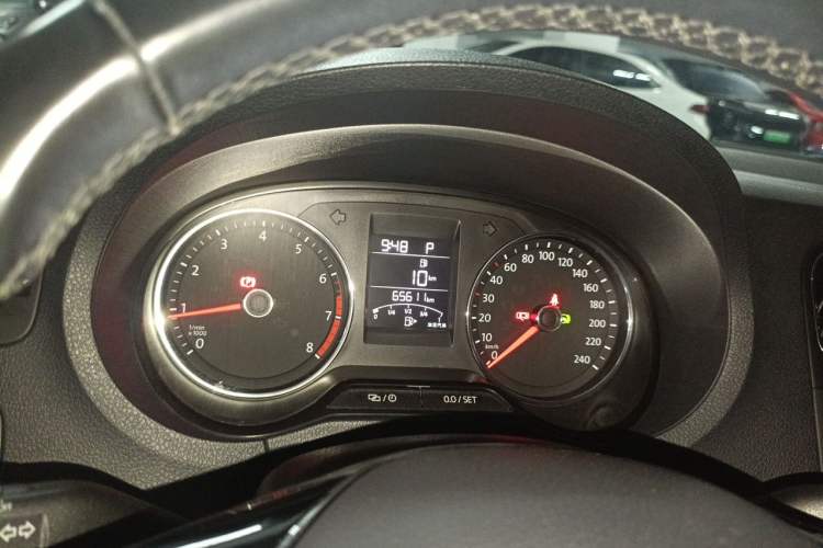 Used Volkswagen Polo 2016 1.6L Automatic Comfort Model Instrument Cluster
