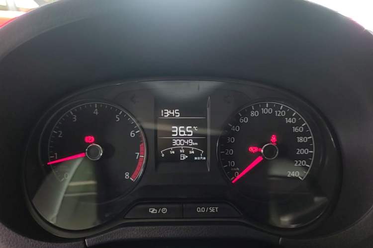 Used Volkswagen Polo 2016 1.4L Manual Fashion Model Instrument Cluster