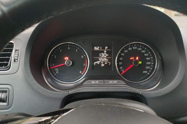 Used Volkswagen Polo 2016 1.6L Automatic Comfort Model Instrument Cluster