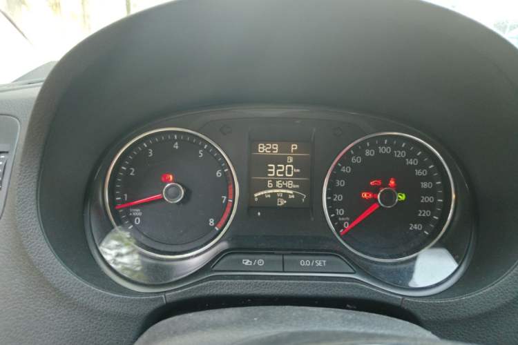 Used Volkswagen Polo 2016 1.6L Automatic Comfort Model Instrument Cluster