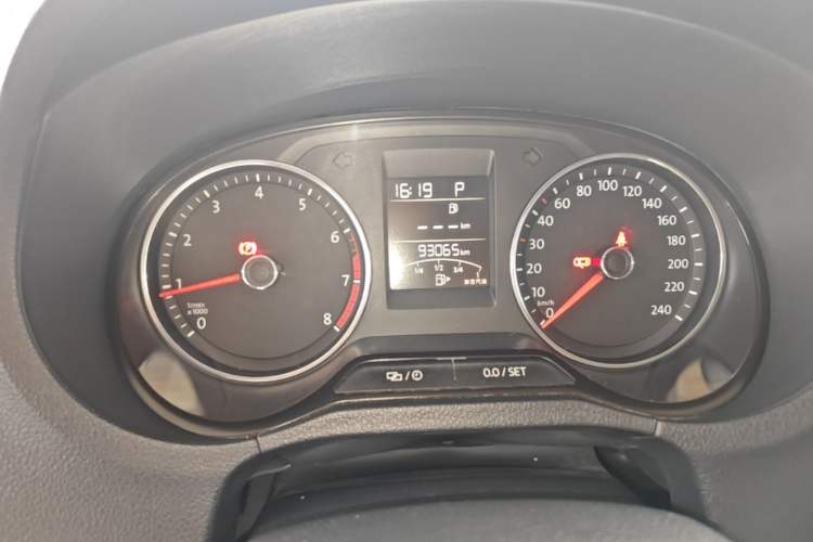 Used Volkswagen Polo 2016 1.6L Automatic Comfort Model Instrument Cluster
