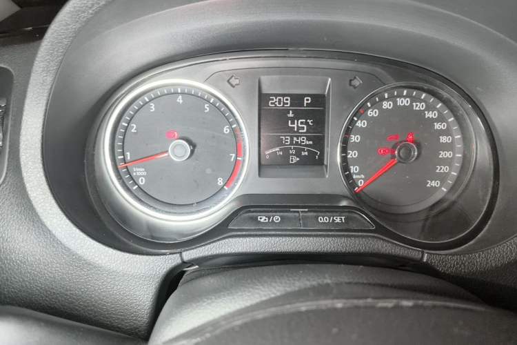 Used Volkswagen Polo 2016 1.6L Automatic Comfort Model Instrument Cluster