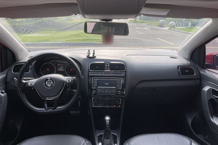 Used Volkswagen Polo 2016 1.6L Automatic Luxury Model Interior 4