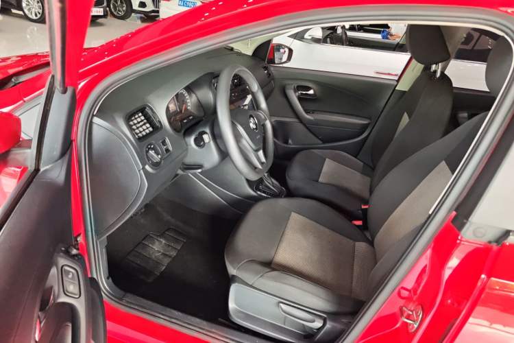 Used Volkswagen Polo 2016 1.4L Automatic Trendy Model Interior 6