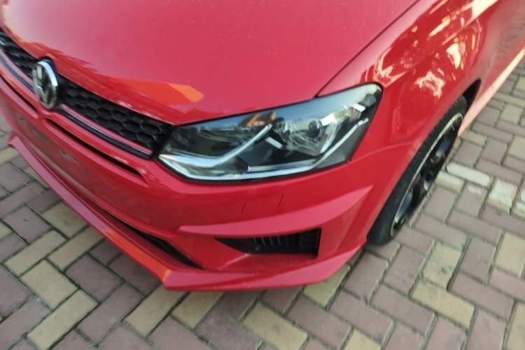 Used Volkswagen Polo 2016 1.4L Manual Fashion Model Left Front Headlight