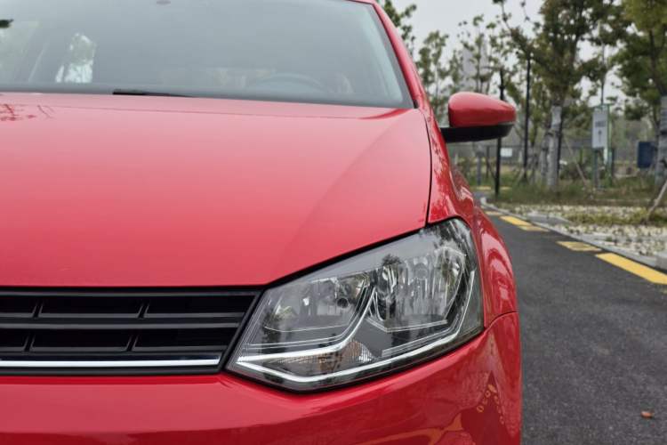 Used Volkswagen Polo 2016 1.6L Automatic Comfort Model Left Front Headlight