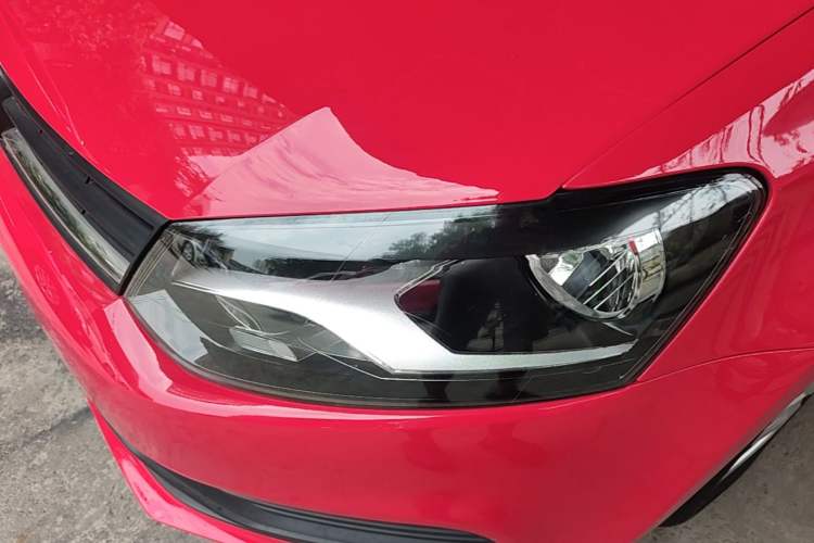 Used Volkswagen Polo 2016 1.4L Manual Fashion Model Left Front Headlight