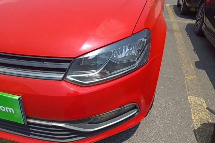 Used Volkswagen Polo 2016 1.6L Automatic Comfort Model Left Front Headlight