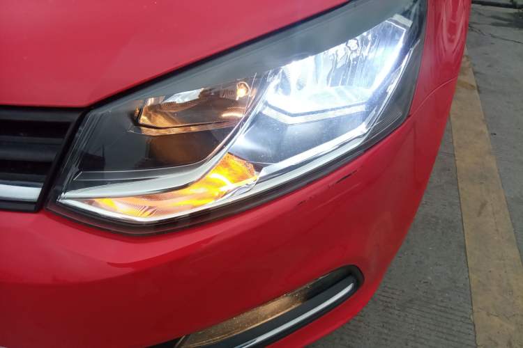 Used Volkswagen Polo 2016 1.6L Automatic Comfort Model Left Front Headlight