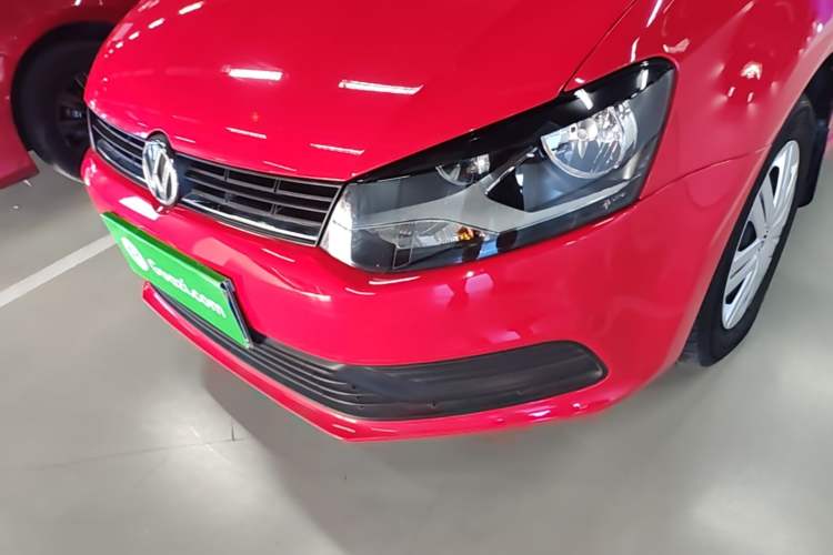 Used Volkswagen Polo 2016 1.4L Manual Fashion Model Left Front Headlight