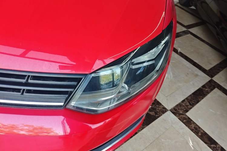 Used Volkswagen Polo 2016 1.6L Automatic Comfort Model Left Front Headlight