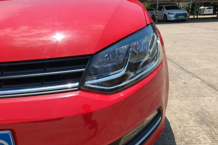 Used Volkswagen Polo 2016 1.6L Automatic Comfort Model Left Front Headlight