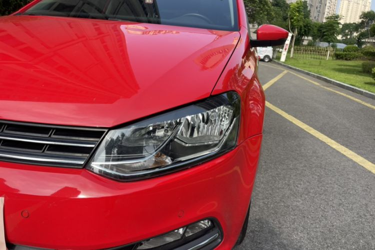 Used Volkswagen Polo 2016 1.6L Automatic Luxury Model Left Front Headlight