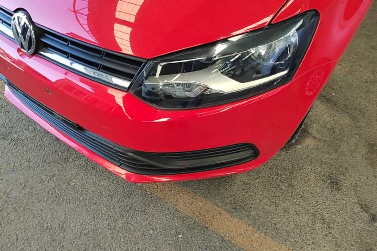 Used Volkswagen Polo 2016 1.4L Manual Fashion Model Left Front Headlight