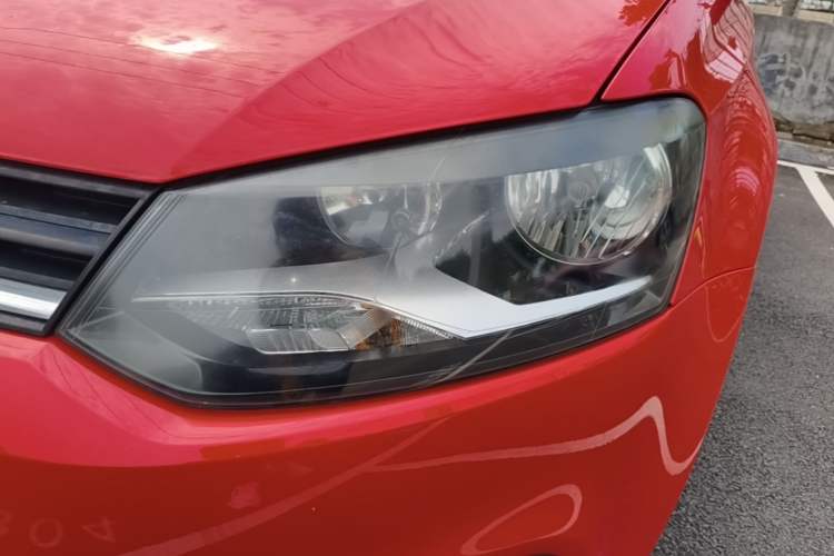 Used Volkswagen Polo 2016 1.4L Manual Fashion Model Left Front Headlight