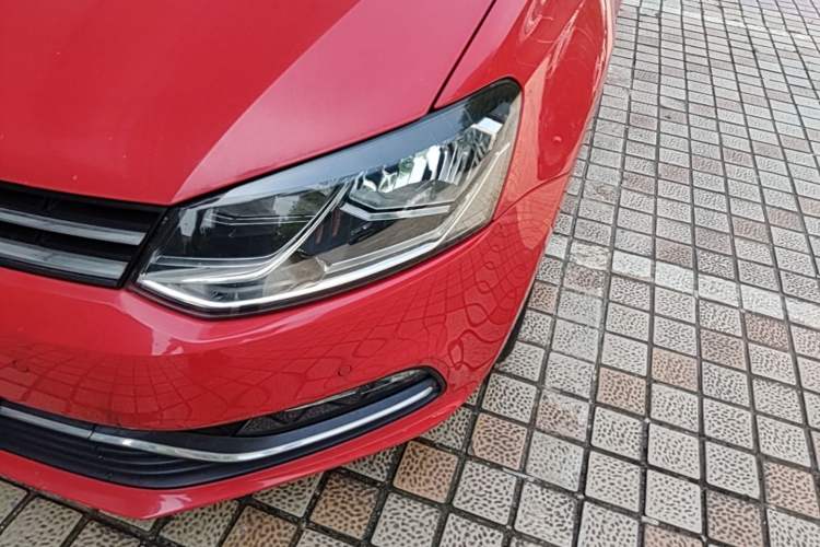 Used Volkswagen Polo 2016 1.6L Automatic Luxury Model Left Front Headlight
