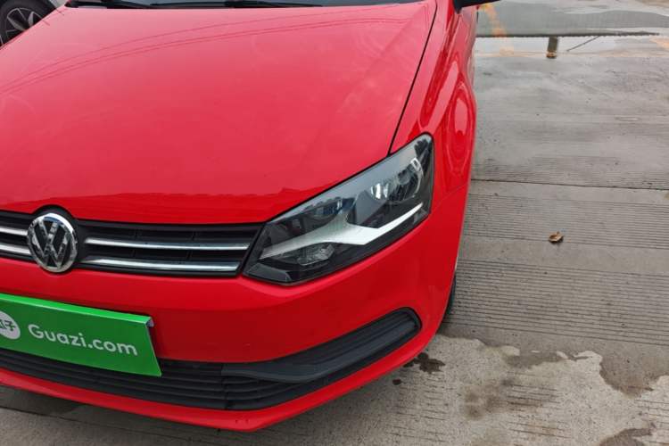 Used Volkswagen Polo 2016 1.4L Manual Fashion Model Left Front Headlight